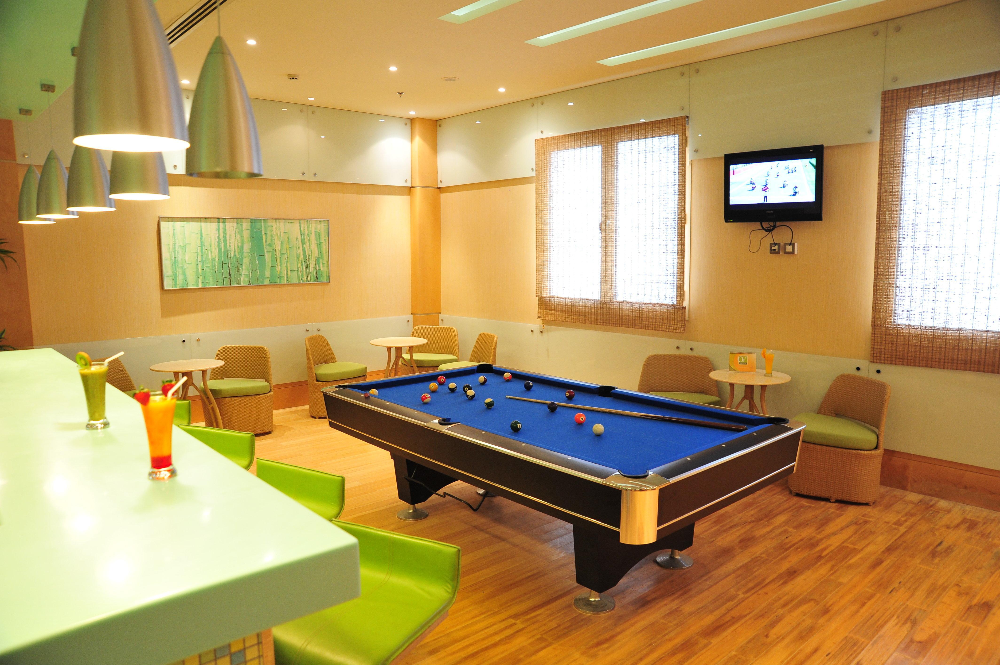 Hotel Crowne Plaza Al Khobar By Ihg Exteriér fotografie A pool table at a hotel